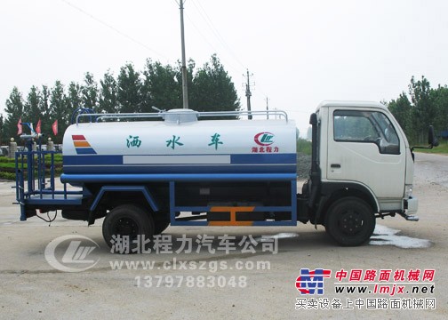 东风小霸王加强型洒水车