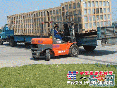 上海鬆江區叉車出租堆高車出租工廠搬遷機器安裝