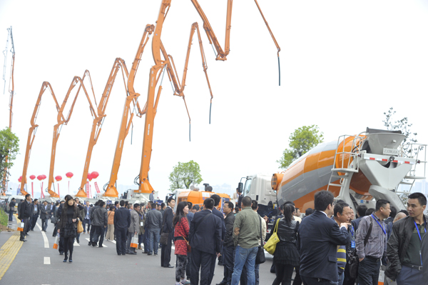 4月15日，中联重科混凝土机械2012全球巡展长沙站现场