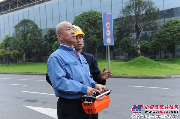 日本大和田丰现场操作62米泵车