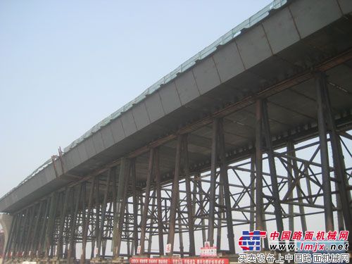 中交一局三公司曹妃甸西通路高架桥完成主桥钢