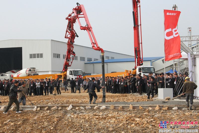 三一重工C8混凝土泵车南京施工观摩会现场