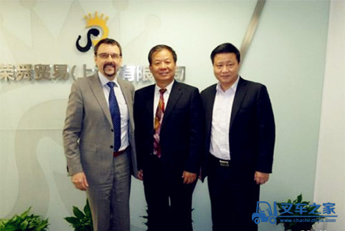 科尼叉车中国2014年成功签约新经销商