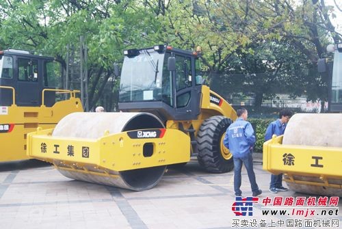 徐工3系列压路机
