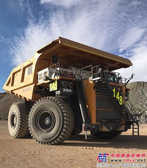 利勃海爾最新款礦用自卸卡車T284和最新款挖掘機R9100資訊