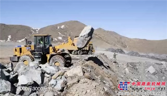 山工机械在新疆，干活超好使！ 