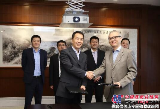 中金公司与远东宏信签署战略合作协议
