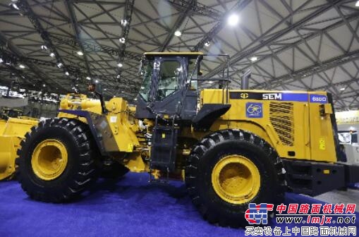 山工机械新品发布仪式于2018上海宝马展隆重举行