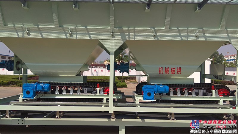 方圆WBZ400-D(B)电脑计量变频调速稳定土拌和站