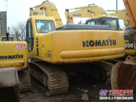 上海二手挖掘機交易市場價格 小鬆日立200二手挖機