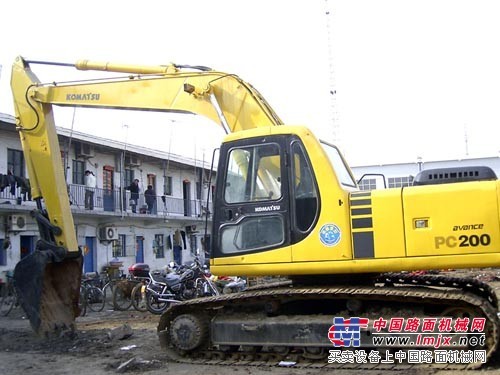 上海二手小鬆挖掘機市場，二手小鬆200-6挖掘機價格
