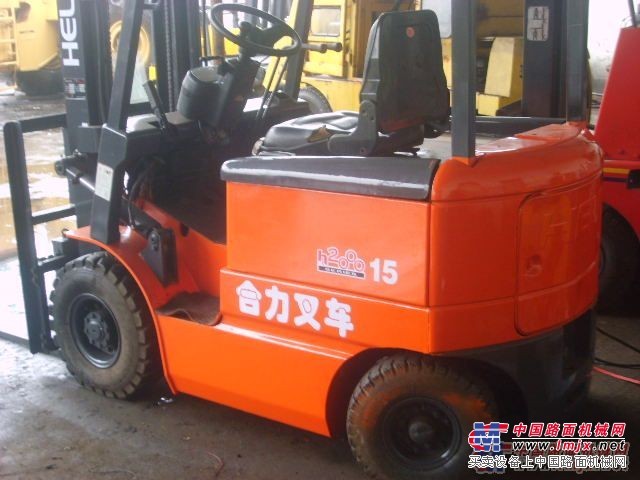 供应2006年产合力电动叉车（保修半年）