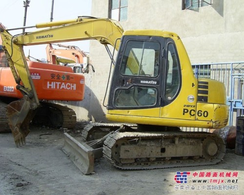 出售小松PC60、120-7挖掘机