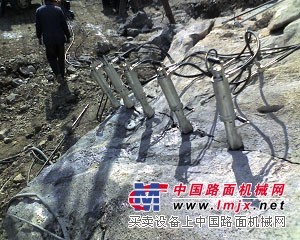 供应免爆破机械---分裂机