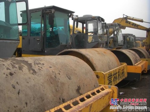 二手供應震動壓路機 菏澤二手壓路機 萊陽二手壓路機