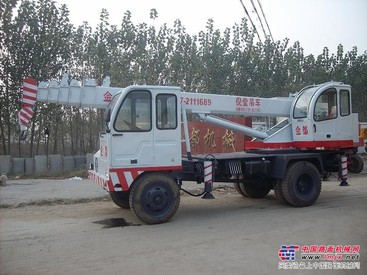 寧夏銀川吊車，小型吊車，液壓吊車，濟寧創新吊車廠