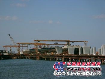 *我公司长期出租20T-100T龙门吊
