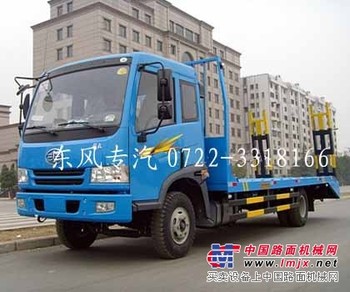 供应解放三平柴挖掘机运输车