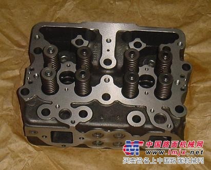 供应康明斯3041993缸盖总成