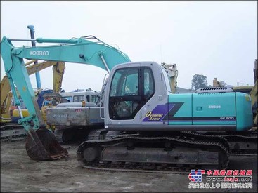 出售原装二手神钢SK200挖掘机22万