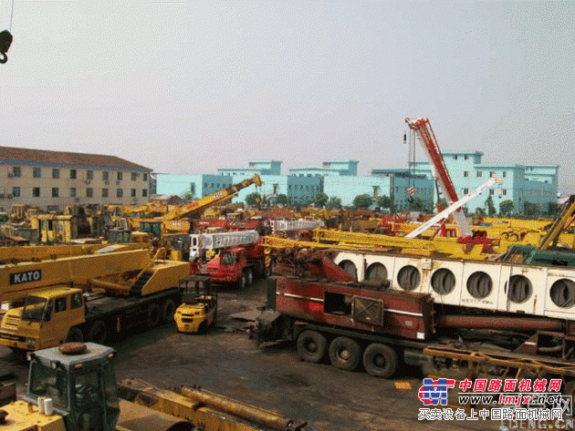 上海青浦区3吨7吨8吨叉车出租·25吨50吨吊车出租