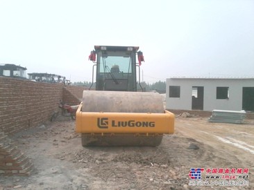 出租压路机