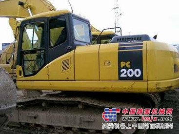 低价出售小松挖掘机PC200-7