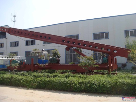 打桩机，徐州20-30米长螺旋钻孔机，液压步履式移动