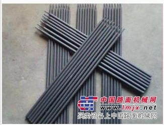 D707碳化钨堆焊焊条D717碳化钨耐磨焊条