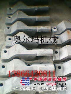 供应青岛新型JS2000搅拌机配件