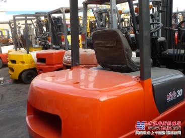 供应上海二手叉车全国|上海二手叉车全国闻名