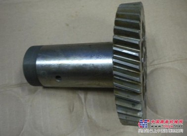 古河钻机液压大泵付轴