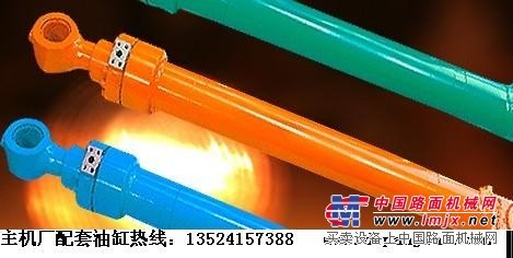 小松挖掘机铲斗-斗杆-动臂液压油缸总成