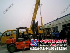 上海浦东新区叉车出租-工厂设备搬迁-吊车出租-货车长短途货运