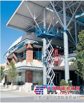 自行式剪型高空作业车GS-2668/3268 DC