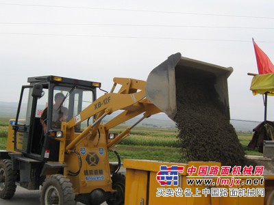 供应出租路缘石摊铺机