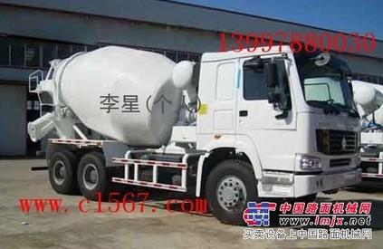厂家只供混凝土搅拌车  