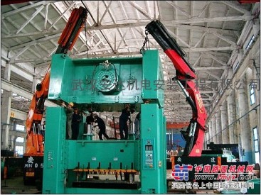 武汉吊装起重 工厂搬迁 安达专业搬迁公司