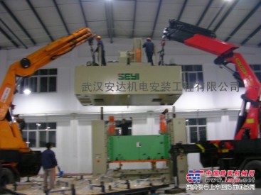 武汉大型设备吊装 搬运移位
