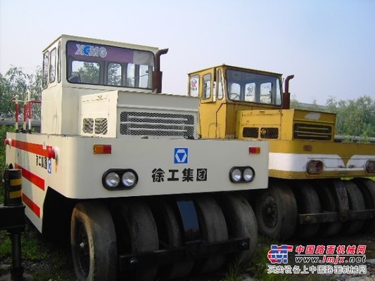  压路机热销；二手胶轮压路机-价廉--二手徐工压路机上海 