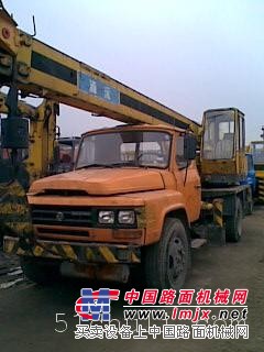 供應二手浦沅12t-16t吊車，陝西16噸長江汽車吊隨即出售