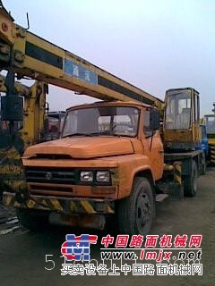 供应二手浦沅12t-16t吊车，陕西16吨长江汽车吊随即出售