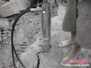 混凝土拆除機械/混凝土破碎機械/鋼筋混凝土拆除機械