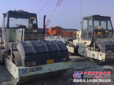江苏徐工二手双钢轮振动压路机7吨-12吨（急需出售）