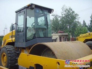 出售8吨压路机