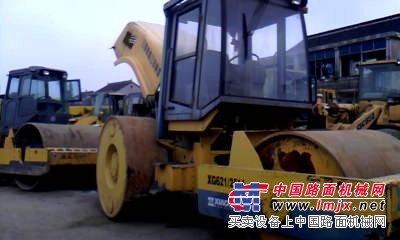供应大小吨位压路机