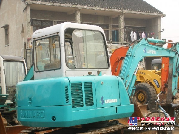 轉讓吉林二手小鬆120挖掘機，上海二手神鋼60挖掘機圖片