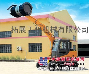 供应广州轮式小型挖掘机13959793189
