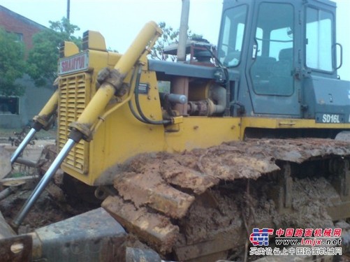 转让2二手移山130推土机，2二手彭浦140推土机低价出售