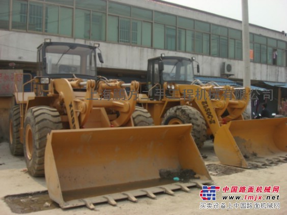 中國的二手鏟車市場，上海供應廈工，柳工新款裝載機價格低